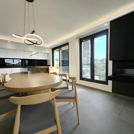 Admiria Villa